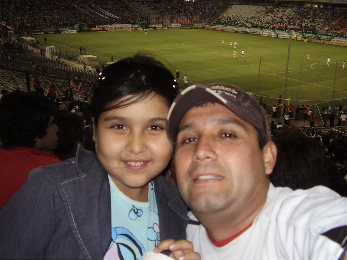 somoschile1977's tweet photo. Feliz centenario mi amado #ColoColo las palabras se me hacen pocas para poder describir el Amor a estos colores y su enorme legado de Don David Arellano y todos aquellos que hacen grande esta institución 
#SomosChile #SomosColoColo 
#100AñosDeGloria https://t.co/myx9Lbh8UE