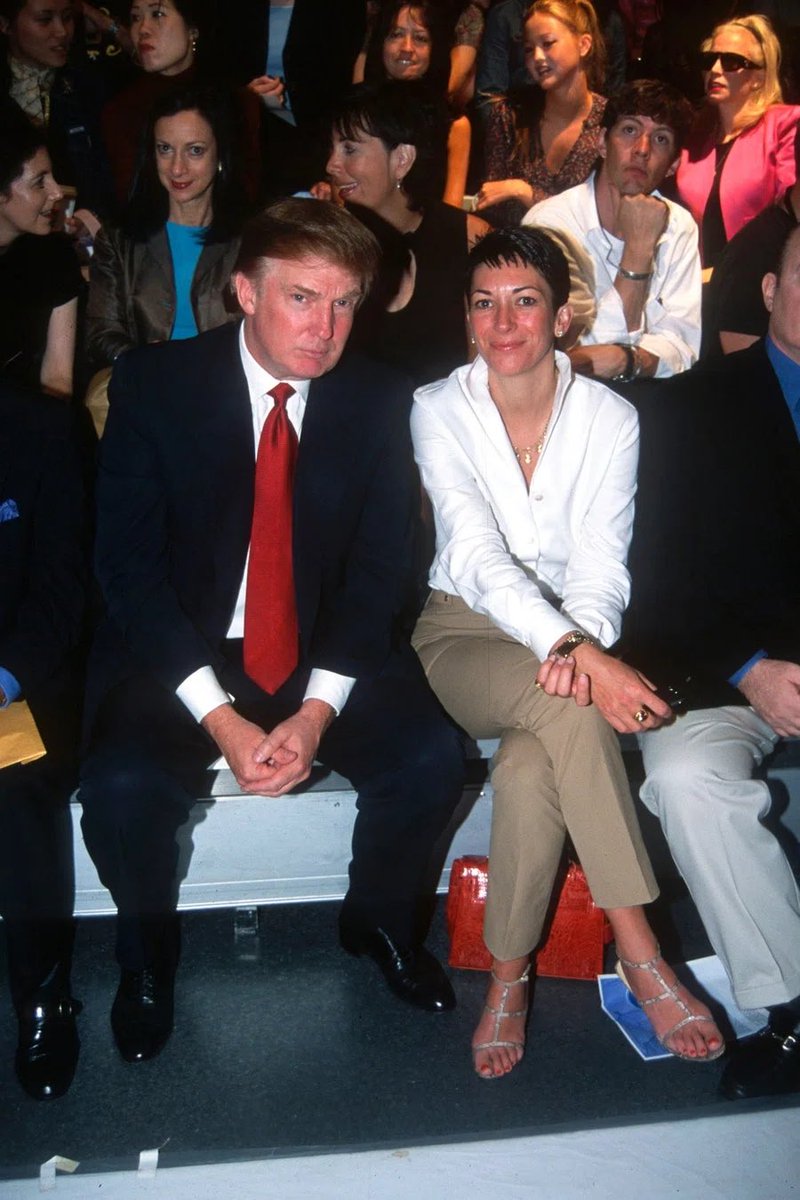 MrPrecedent's tweet photo. @AmoneyResists @pgh6times @JDVance @GOP @peterthiel #PPtape
#PedoPhileTape
#kompromat
#JeffreyEpstein
#GhislaineMaxwell
#DonaldTrump https://t.co/LldoRRCB24