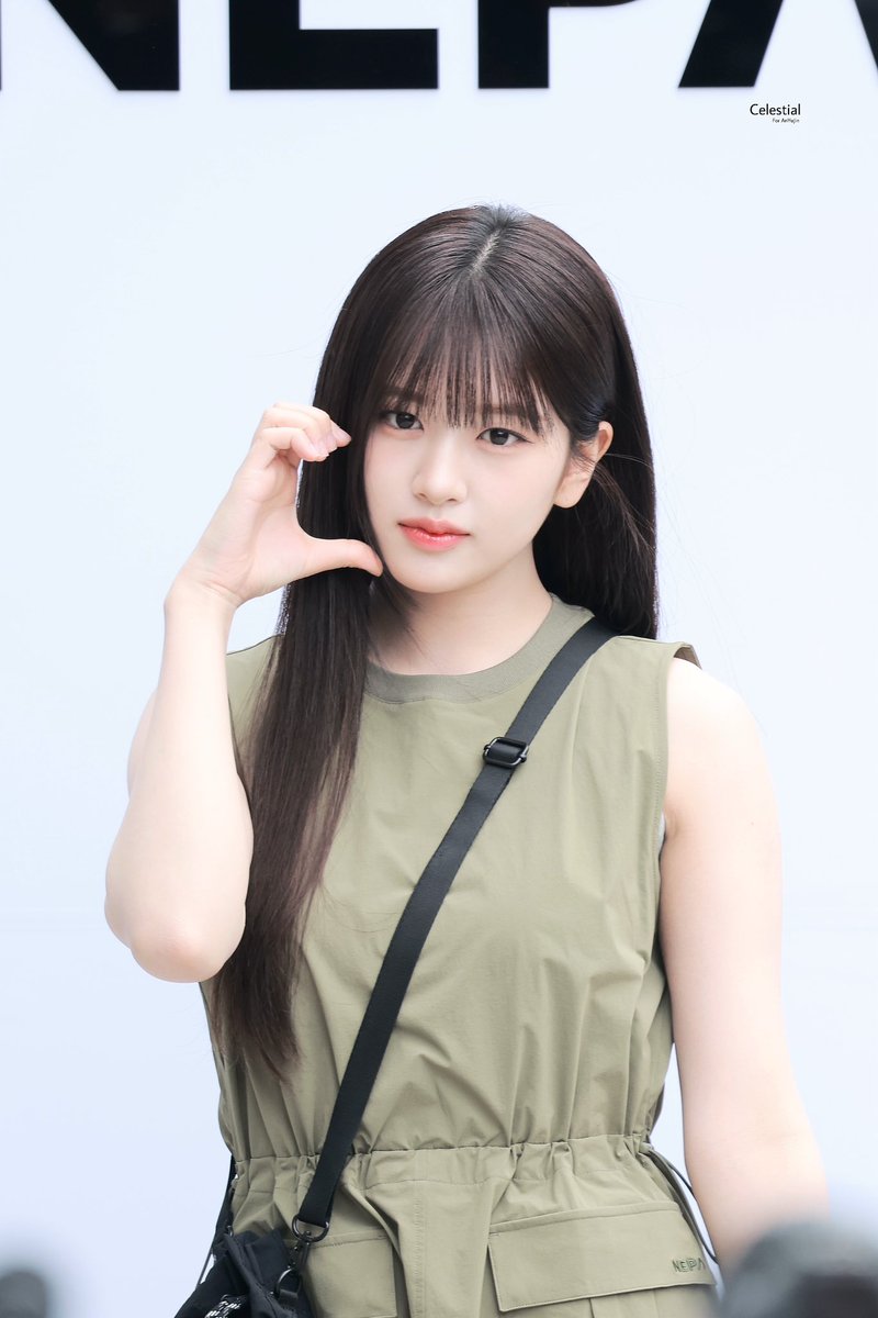 Celestial_YUJIN's tweet photo. 𝟐𝟓𝟎𝟒𝟏𝟗
HD(1)
#아이브 #IVE #안유진 #YUJIN #유진 https://t.co/96lgAnEx2Y