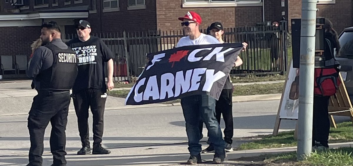 #MarkCarney has been Prime Minister for 37 days, of which 27 have been an election campaign

He's barely had time to do anything Pierre's scumbag base can oppose in earnest

These flags prove these people don't care about nor oppose policy. They never did..

They oppose democracy