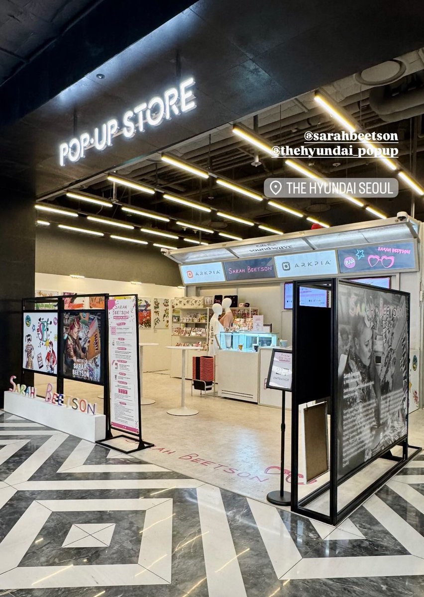 sarahbeetson's tweet photo. Epic photos from the #sarahbeetson @arkpia #popup at The Hyundai Seoul! 🖼️ 👩‍🎨 🎨 🌈 💙🩵💚💛🧡❤️🩷💜 https://t.co/KIGPuAjNfO