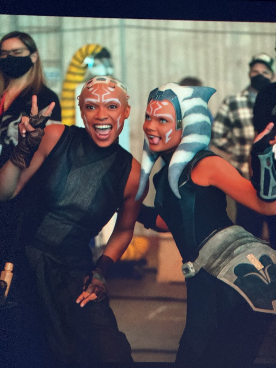 Ariana Greenblatt &amp; Rosario Dawson pose as #Ahsoka #SWCJ