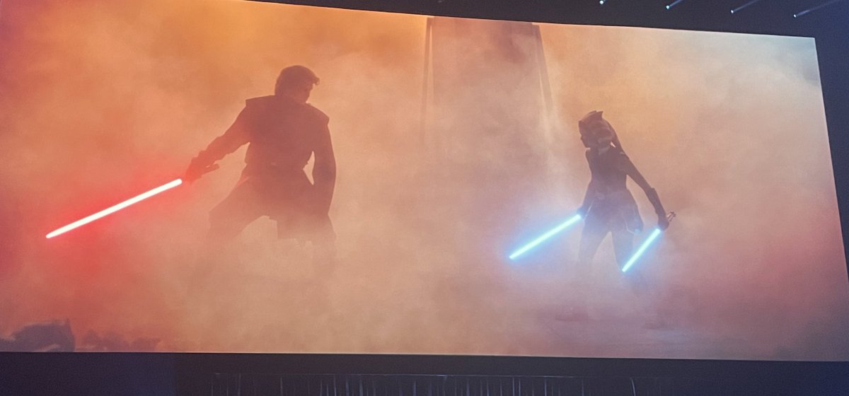 Dave Filoni talks about Hayden Christensen 

“No one swings lightsabers like you, man.”