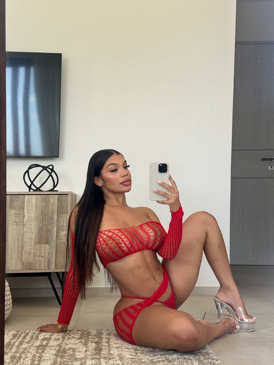 xttiona's tweet image. 🌹😘 onlyfans.com/xttiona