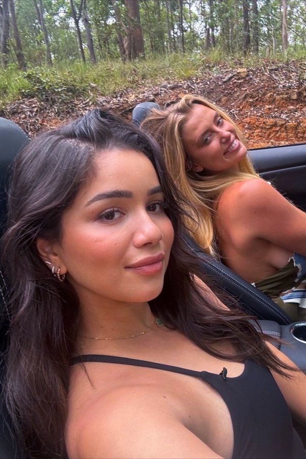 Go3xMLIbsAAY4bZ?format=jpg&name=900x900