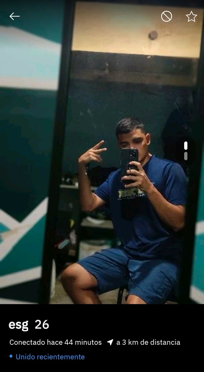gliderquem98537's tweet photo. Nos envían a este chavo hetero, tiene novia quiere experimentar que sabe chupar verga por primera vez https://t.co/ru38wos4ID