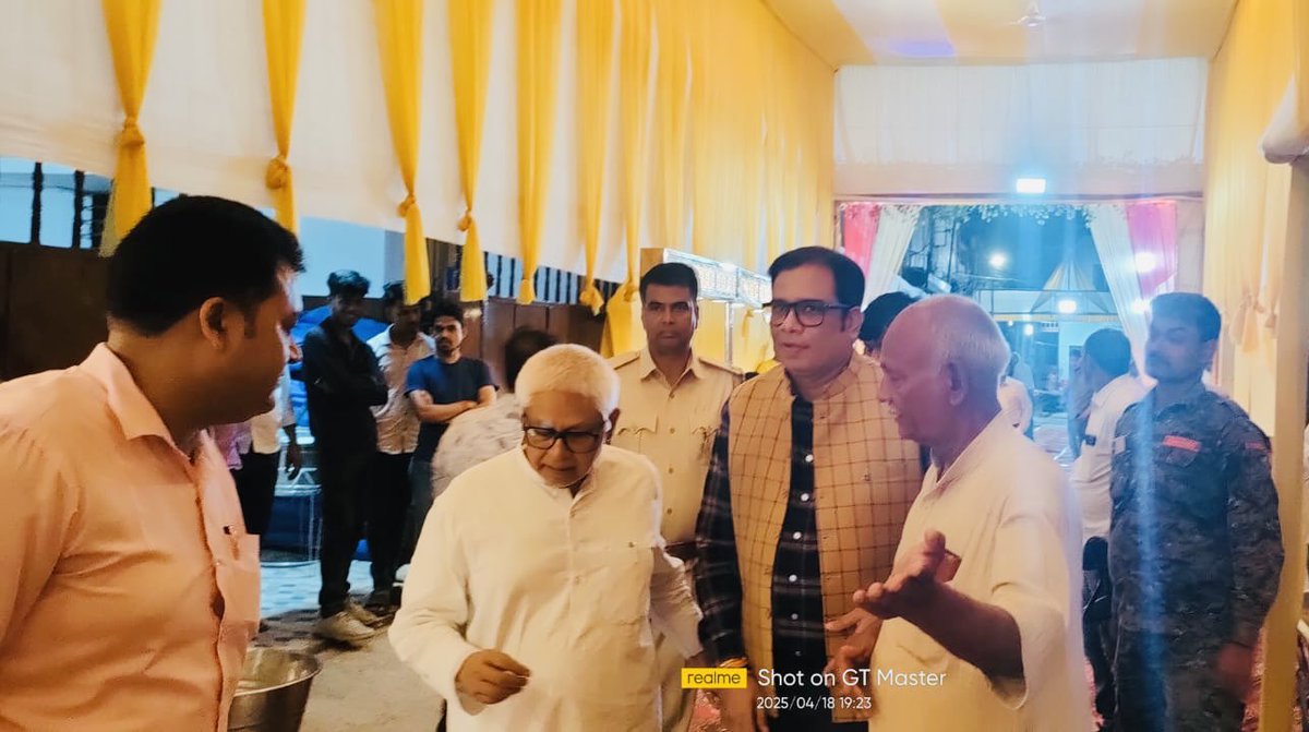 Dr.Sanjeev Kumar MLA Parbatta,Bihar (@drsanjeev0121) on Twitter photo рдмрд┐рд╣рд╛рд░ рд╡рд┐рдзрд╛рди рдкрд░рд┐рд╖рдж рдореЗрдВ рд╕рддреНрддрд╛рд░реВрдврд╝ рджрд▓ рдХреЗ рдореБрдЦреНрдп рд╕рдЪреЗрддрдХ рд╢реНрд░реА рд╕рдВрдЬрдп рдХреБрдорд╛рд░ рд╕рд┐рдВрд╣ рдЙрд░реНрдл рдЧрд╛рдВрдзреА рдЬреА рдХреЗ рд╕реБрдкреБрддреНрд░ рдХреЗ рд╢реБрдн рддрд┐рд▓рдХреЛрддреНрд╕рд╡ рдореЗрдВ рд╕рд╛рджрд░ рд╕рдореНрдорд┐рд▓рд┐рдд рд╣реЛрдХрд░ рдЙрдиреНрд╣реЗрдВ рд╣рд╛рд░реНрджрд┐рдХ рдмрдзрд╛рдИ рдПрд╡рдВ рд╢реБрднрдХрд╛рдордирд╛рдПрдВ рдкреНрд░реЗрд╖рд┐рдд рдХреАрдВред рдмрд┐рд╣рд╛рд░ рд╡рд┐рдзрд╛рди рдкрд░рд┐рд╖рдж рдореЗрдВ рд╕рддреНрддрд╛рд░реВрдврд╝ рджрд▓ рдХреЗ рдореБрдЦреНрдп рд╕рдЪреЗрддрдХ рд╢реНрд░реА рд╕рдВрдЬрдп рдХреБрдорд╛рд░ рд╕рд┐рдВрд╣ рдЙрд░реНрдл рдЧрд╛рдВрдзреА рдЬреА рдХреЗ рд╕реБрдкреБрддреНрд░ рдХреЗ рд╢реБрдн рддрд┐рд▓рдХреЛрддреНрд╕рд╡ рдореЗрдВ рд╕рд╛рджрд░ рд╕рдореНрдорд┐рд▓рд┐рдд рд╣реЛрдХрд░ рдЙрдиреНрд╣реЗрдВ рд╣рд╛рд░реНрджрд┐рдХ рдмрдзрд╛рдИ рдПрд╡рдВ рд╢реБрднрдХрд╛рдордирд╛рдПрдВ рдкреНрд░реЗрд╖рд┐рдд рдХреАрдВред