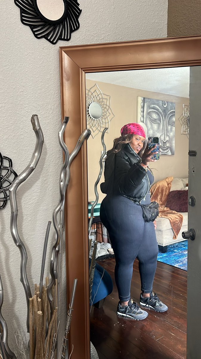 🗣PERIODT🙃 tweet media