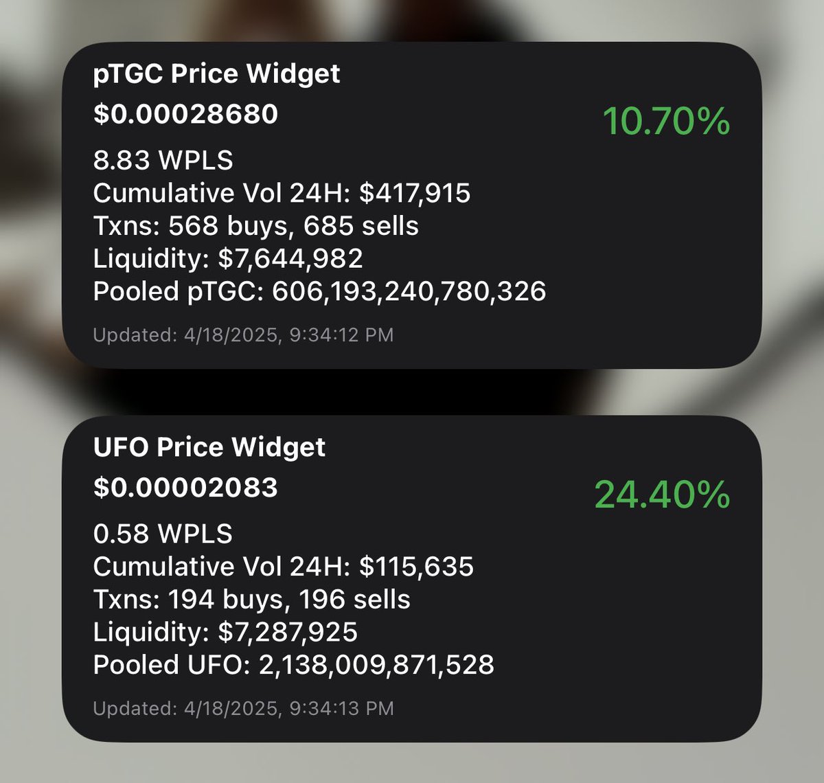 TheGray369's tweet photo. UFO 🛸is soaring, up 24% today! This hyper-deflationary token rewards holders with APY just for holding. Join the interstellar journey or be left on earth. https://t.co/eDO3PCrc5F