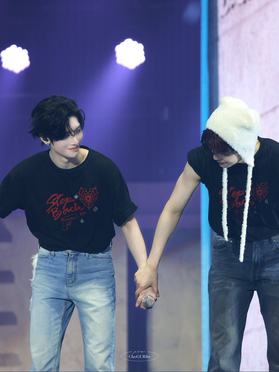 ChoGURIte's tweet photo. 250418 fancon
HQ

#박건욱 #리키 #nyangteolz #냥털즈
#ZEROBASEONE  #제로베이스원 https://t.co/60IUZlp65U