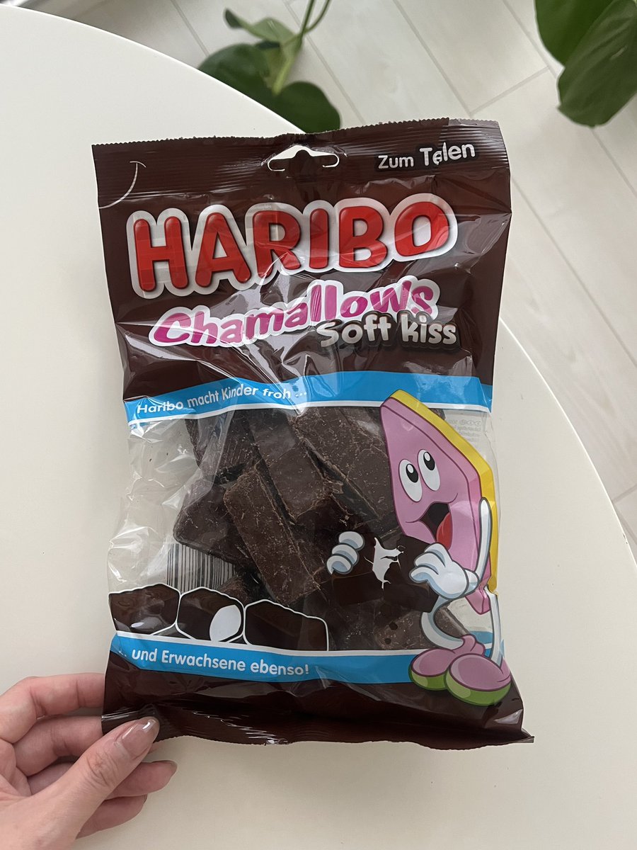 riribabe___'s tweet photo. 流行りのハリボーチョコマシュマロ https://t.co/ZQySCEnPRR