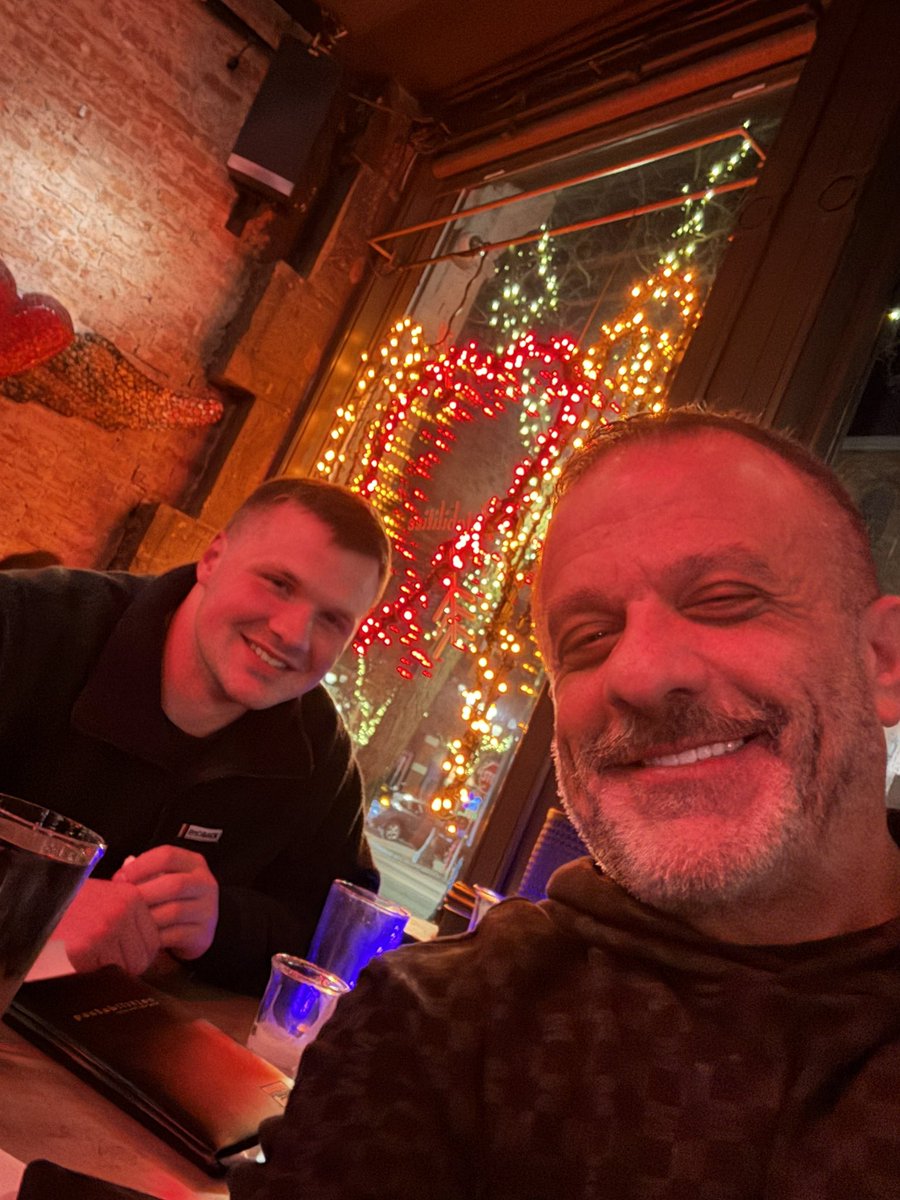 Last night in Cuse send off dinner for one of the best Kyle McCord. Appreciate your friendship and all you did to bring a Ray of light to the #315.
Thankful for you brother !!! 🍊🧡