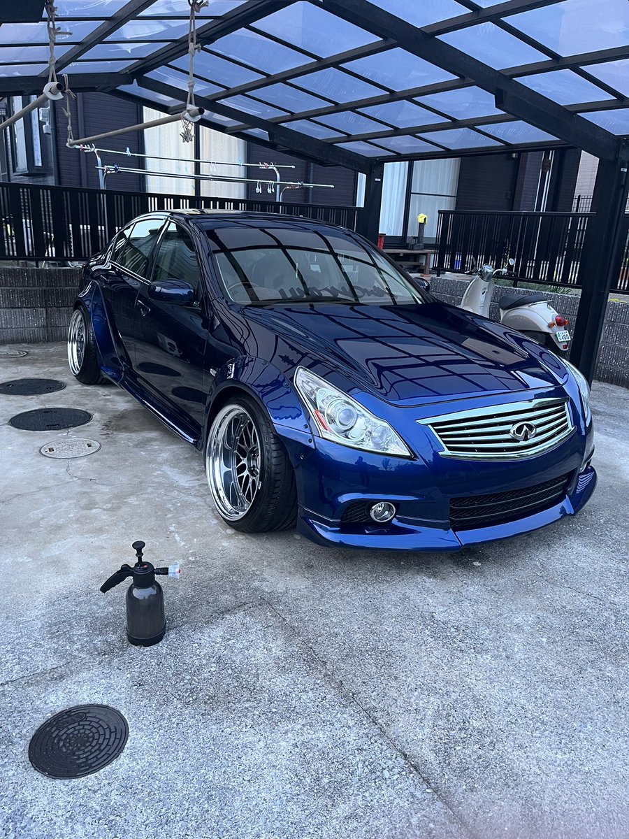 v36ryou's tweet photo. もう少しでこの車も終わりを迎えるので気合い入れて磨きました🙄

あと2イベントとラスト撮影会で終わり！

誰もこんな車要らんやろうけん買い手募集もしないままやった😂
今頃ですけど誰か買います？(笑)

とりあえず明日は久留米であるlocal summit行きます！
よろしくお願いします🙇‍♂️🙇‍♂️ https://t.co/Z4ZqCYbdCx