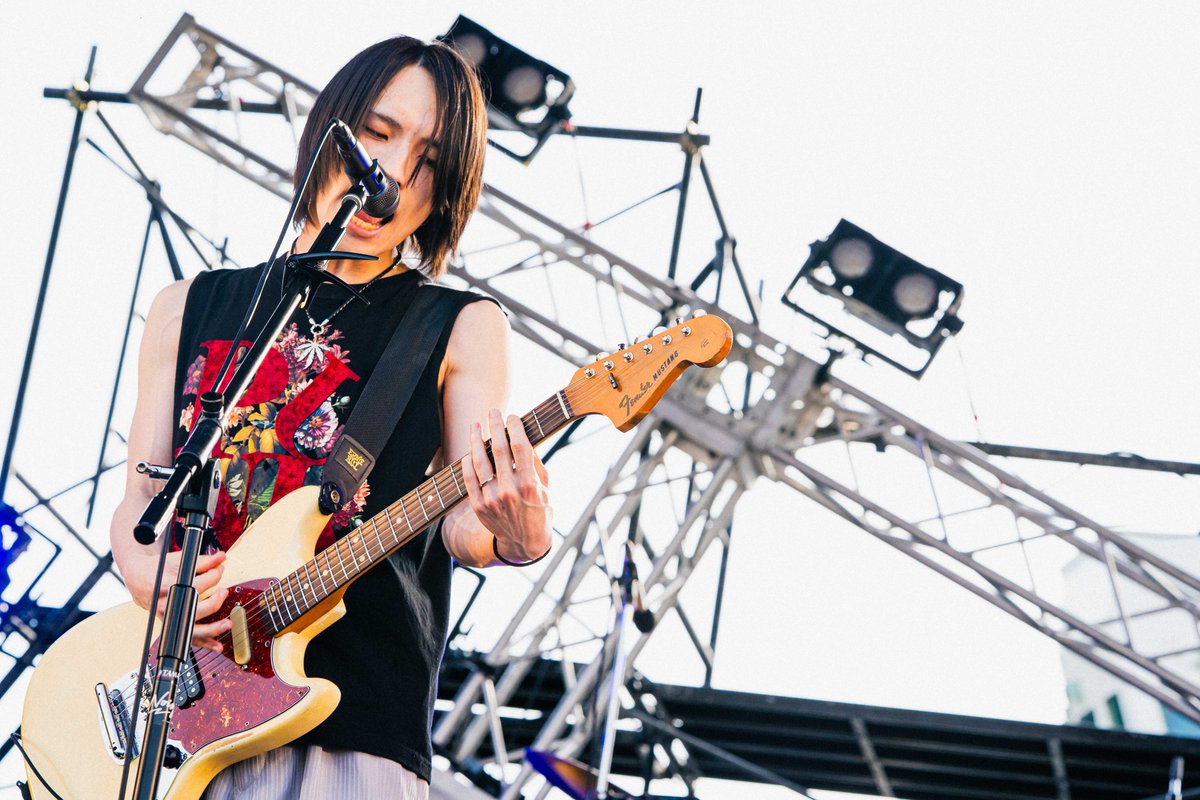 playbackfes's tweet image. --------------------------
   シンガーズハイ
--------------------------
叫ぶような歌声と鋭いビートが突き刺さるステージ！
歌にのせた感情の熱が、そのまま会場を包み込んでいるようでした🔥

@Singers_High
#シンガーズハイ #playbackfes #PBF #舞鶴プレイバックフェス #舞鶴

Photo:桃子