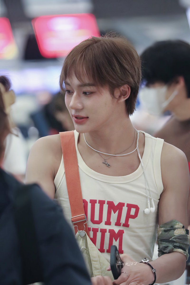 iicc_17🐱 tweet media