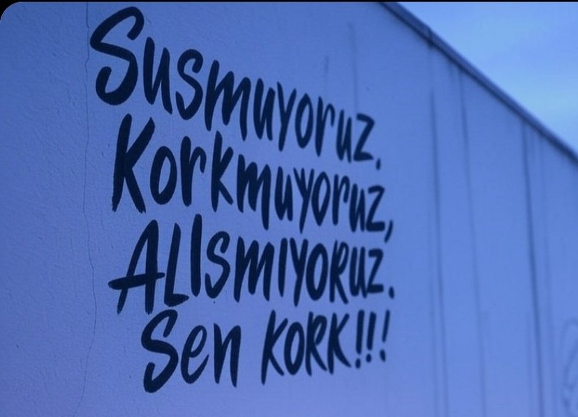 SUSMAK YOK !!!!!!

DURMAK YOK  !!!!!

#ÜlkeyiTükettiniz