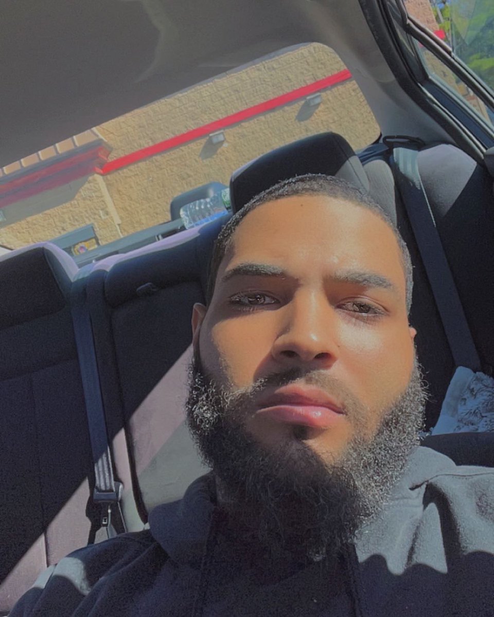 LG_Bucketfam's tweet photo. 🫱🏻‍🫲🏽Is This Thing Working? 🧛🏾‍♂️ https://t.co/PFFgVMBjGD