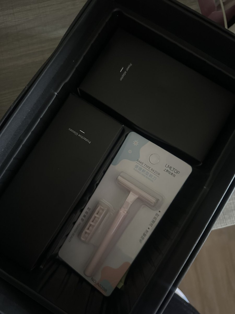 lostmyselfnov's tweet photo. เครื่องกำจัดขน XSKIN ของเพจล้นตู้

🌟 3,500 บาทรวมส่ง 
🌟 ไม่จำกัดช๊อต
🌟 ตัวเครื่องใช้งานได้ปกติ 
🌟 อุปกรณ์ ตัวเครื่อง สายชาร์จ แว่นกันแสง มีดโกน และเจลว่านหาง
🌟 สามารถขอดูเพิ่มเติมได้นะคะ
🌟 แอดไลน์ได้เลยค่ะ

#เครื่องเลเซอร์ขน #เครื่องกำจัดขน #XSKIN 
#เครื่องกำจัดขนเพจล้นตู้ https://t.co/EXw8TlmQ6w