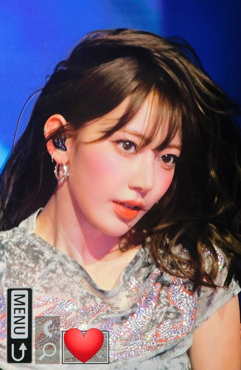 kkusa_forrest's tweet photo. 250419 서울콘_pv_1

👉🌸

#宮脇咲良 
#사쿠라 #SAKURA 
#미야와키사쿠라 #みやわきさくら 
#르세라핌 #LE_SSERAFIM https://t.co/tJqMPLRNQi