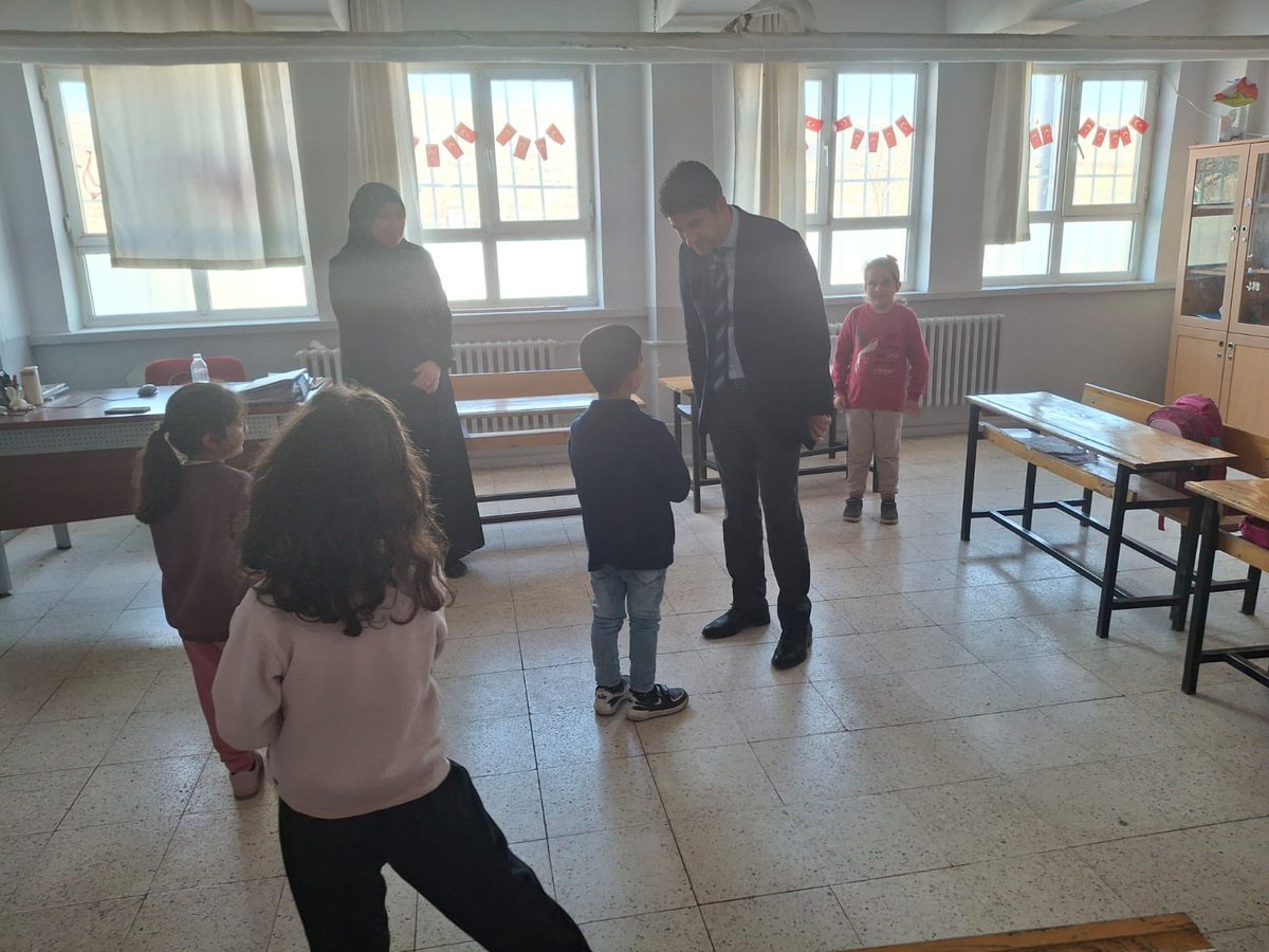 hekimhanmem's tweet photo. 🏫 Okul ve Kurum Ziyaretleri

✨️İlçe Milli Eğitim Şube Müdürümüz Sn. Gökhan COŞANAY okul ziyaretleri kapsamında;  

📍Kurşunlu Yatılı Bölge Ortaokulu ile

📍Kurşunlu İlkokulu'nu

ziyaret ederek yürütülen çalışmalar hakkında bilgi aldılar.
@MalatyaMem @tcmeb @hekimhanmem https://t.co/os0udbCZJv