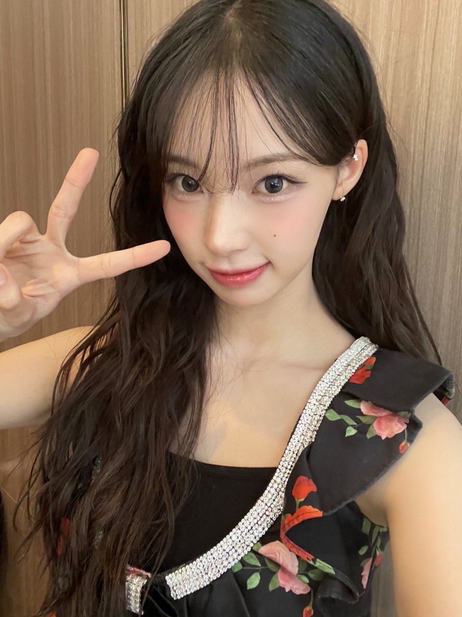 RESCENE_twt's tweet photo. 💚원이💚

我爱你们 下次见❤️

#WONI #원이 #ウォニ
#RESCENE #리센느 #リセンヌ https://t.co/yACYP023ka