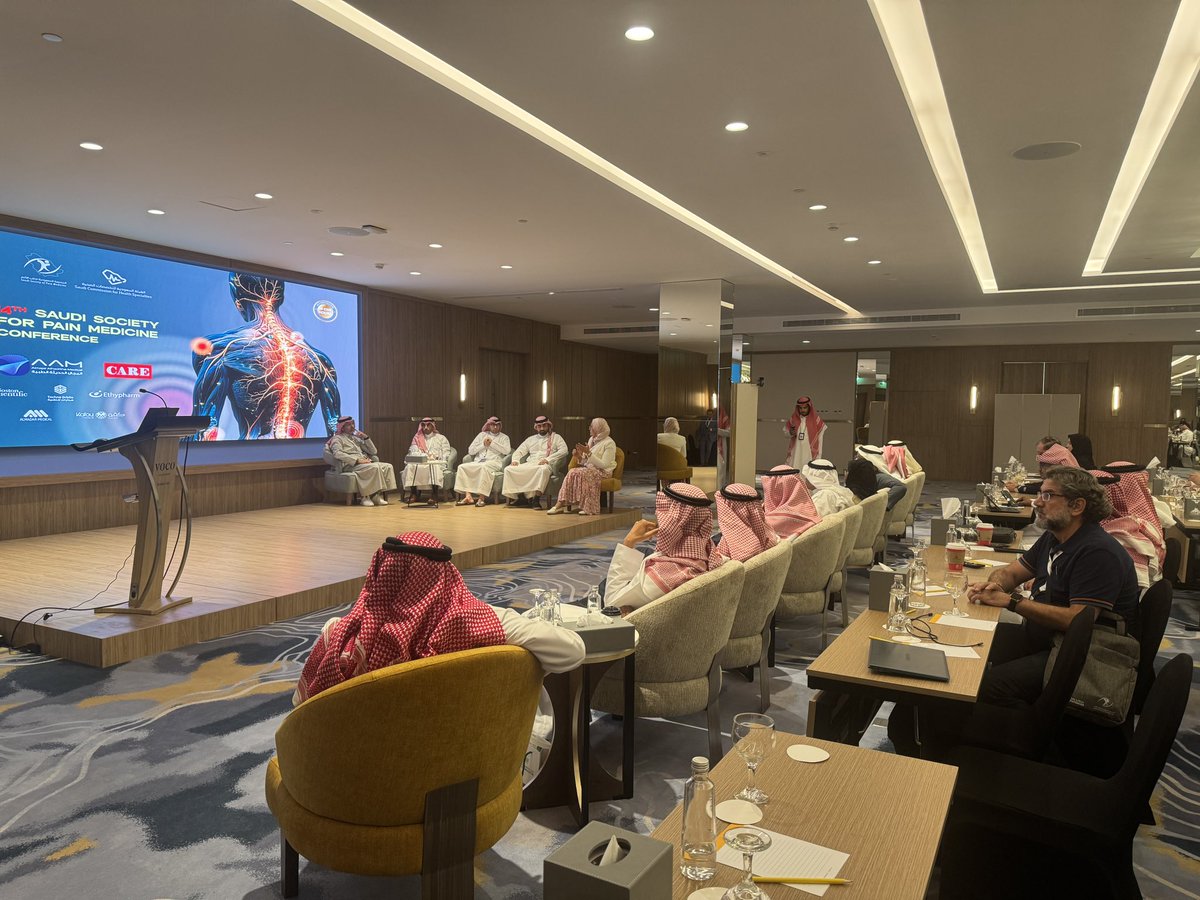 SSPainMedicine's tweet image. حضور كبير ورائع في اليوم الثاني للمؤتمر الرابع عشر للجمعية السعودية لطب الألم 

#kauweb
#fom_med_kau 
#kauhospita
#Nursing 
#pain  
#صحة
#جامعة_الملك_عبدالعزيز