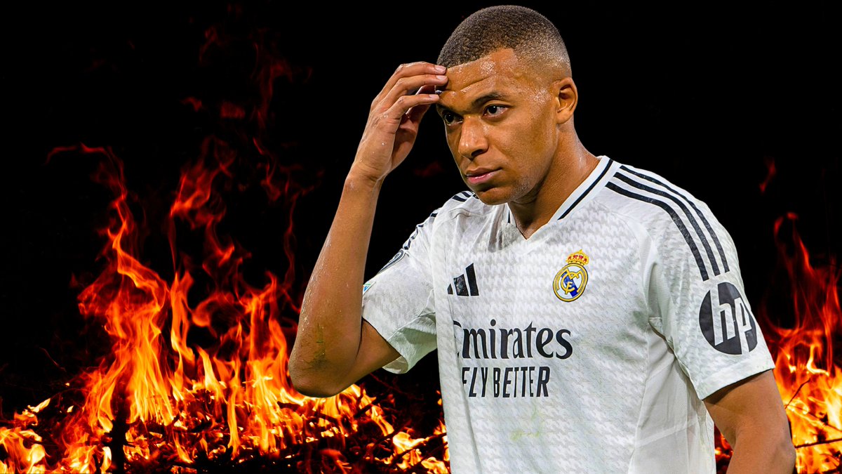 Transfersdotcom's tweet photo. 🚨 Transfer headlines 🚨

🔵 Marseille stars REFUSE to play with Mason Greenwood
🇫🇷 Mbappe GUILTY as 'SEASON IN HELL' ends with RIOT
🐐 Al-Nassr reward Ronaldo loyalty with €400m triple swoop.

👉 Download the app for more

https://t.co/9upIQ7dZsx

https://t.co/F50uOY8DcK https://t.co/eqbgzHn4qr