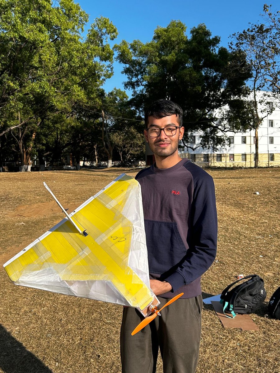 priyank_kumar's tweet photo. Pushing the boundaries of UAV innovation!
Researchers at @BIT_Mesra are pioneering Blended Wing Body (BWB) drones — boosting endurance, payload &amp; stealth.
Game-changing research in aerospace!
#UAVInnovation #AerospaceEngineering #BWB #DroneTech #BITMesra https://t.co/sbXuVZ255b