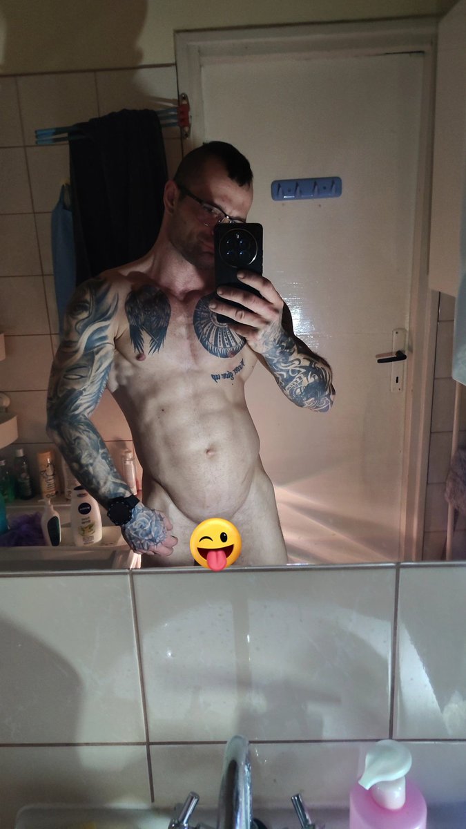 🤪🫣🤩 I must be crazy 🤪🫣 #sexy #NakedGun #naked #body #abs #gym #gymboy #model #modelsexy #crazy #crazyboy #fit #fitness #tattoo #tattoboy #musclemen #muscleart #musclefitness #hot #hotmen #hotboy #poland