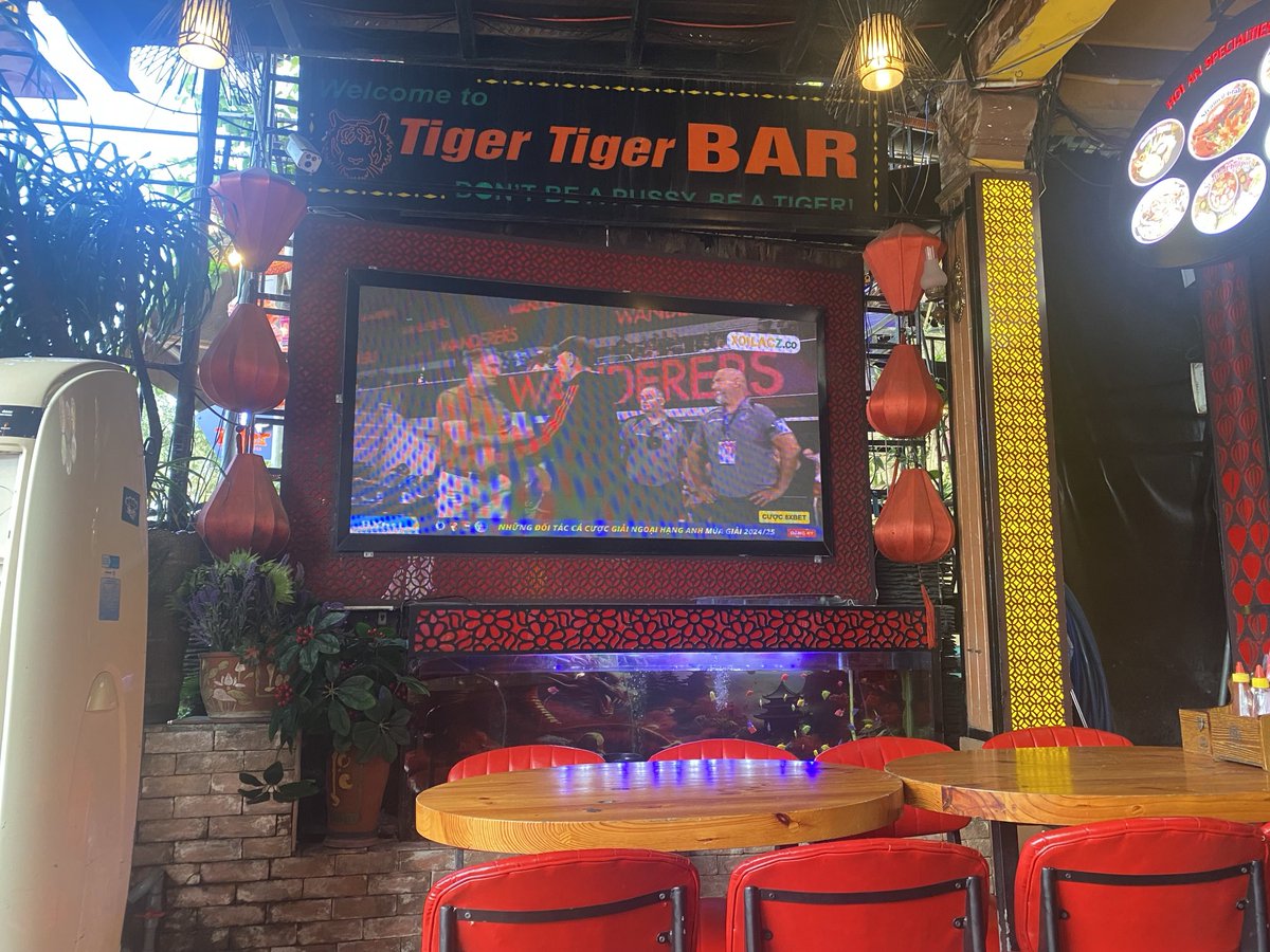#COYW from a pub in Hoi An