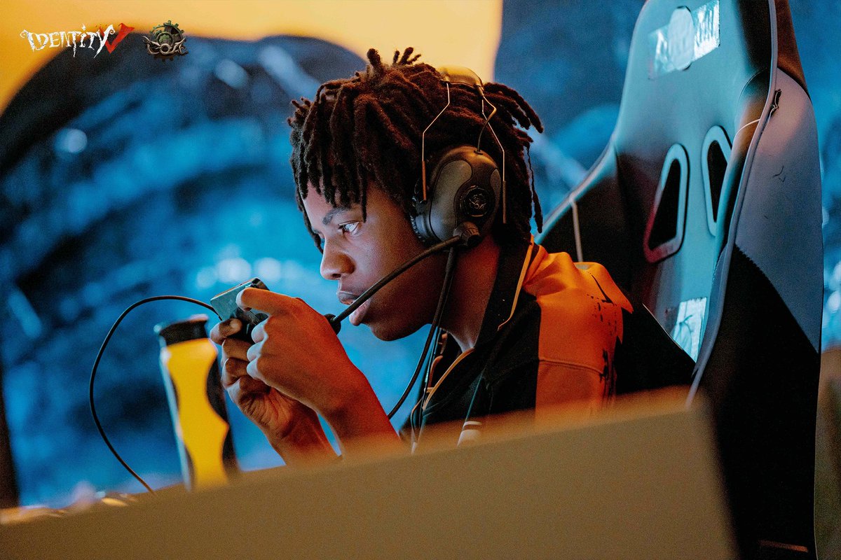 Hey everyone! Pitstoppers from Team Omni just had a tough match today. We want to show as much support as we can to him, so please show Pit some love from NA/EU! #NAEUFighting

You can send your support to reach him through Omni members! <a href="/Wizardaqua13/">Aqua</a> <a href="/agramont13/">Agramont</a>