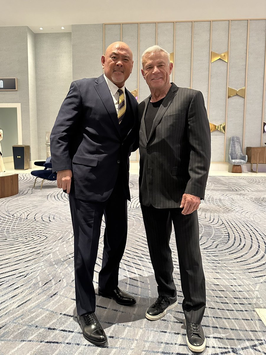 muto_keiji's tweet photo. その昔、大変お世話になったエリック・ビショフさんと！
#EricBischoff https://t.co/24T1bP7kdY