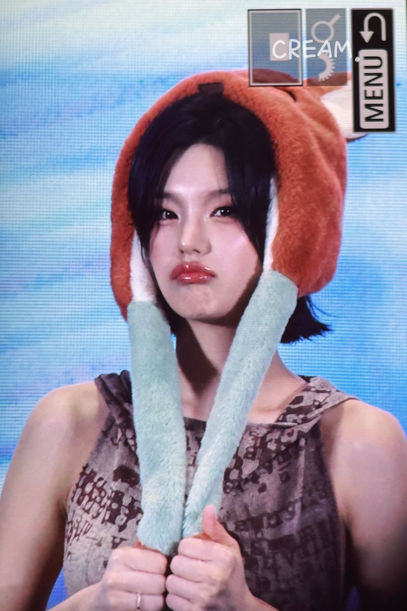 IssjiSalang's tweet image. 250419 μνμ΄
π¦λ λ μμΌλ
#ITZY #μμ§ #YEJI #μμ§ πββ¬