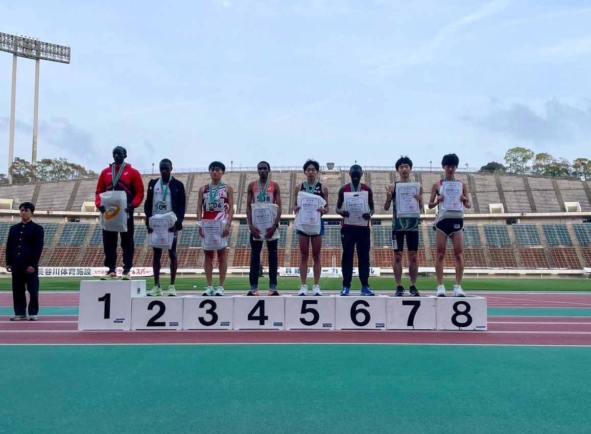 toyota_rikucho's tweet photo. 【大会結果】
4月19日(土)
第73回 #兵庫リレーカーニバル　
#アシックスチャレンジ

10000m
3位  #湯浅仁      28分15秒61 
8位  #野村優作  28分46秒90
DNF #内田隼太　

湯浅選手が積極的なレースで日本人トップでした👑

引き続き熱いご声援よろしくお願いします🔥

#トヨタ自動車陸上長距離部 https://t.co/Q9RBGCSy3W