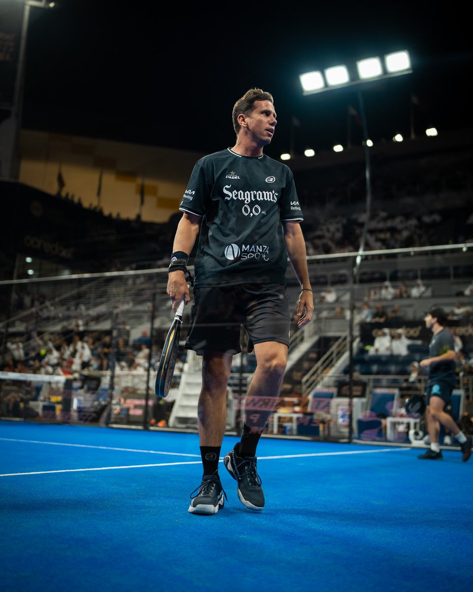 paquito_navarro's tweet photo. La mala noticia (para nosotros): caímos ante Chingo/Galán que están en un nivel supremo 👏🏻👏🏻

La buena noticia: volvimos a unas Semifinales, fuimos competitivos, y aún queda margen de mejora 🙌🏻

Seguimos equipo!!! Queremos más 💪🏻❤️‍🩹💥 @lbergaminii https://t.co/RLN9pYhmZ2