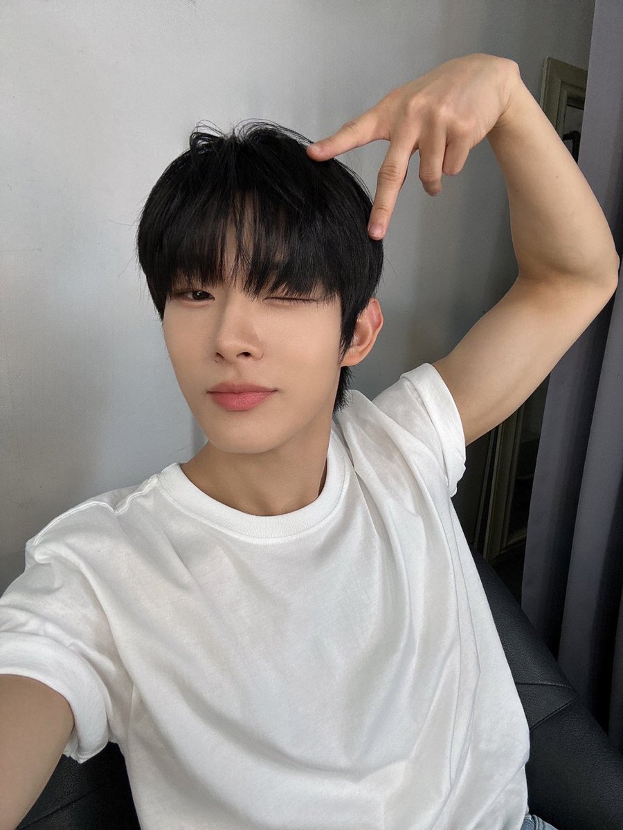 #AHOF #아홉  
#STEVEN #스티븐