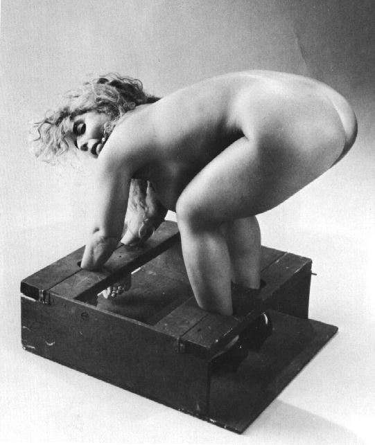 TamilDaddy69's tweet photo. #bdsmِ #submissive #humiliation #porn #lgbtq #sex #masterbate #fuck #punishment #painful #brutalpunishment #caning #whipping #cane #spanking #bloodyass #sub #slut https://t.co/MOYQXSno0A