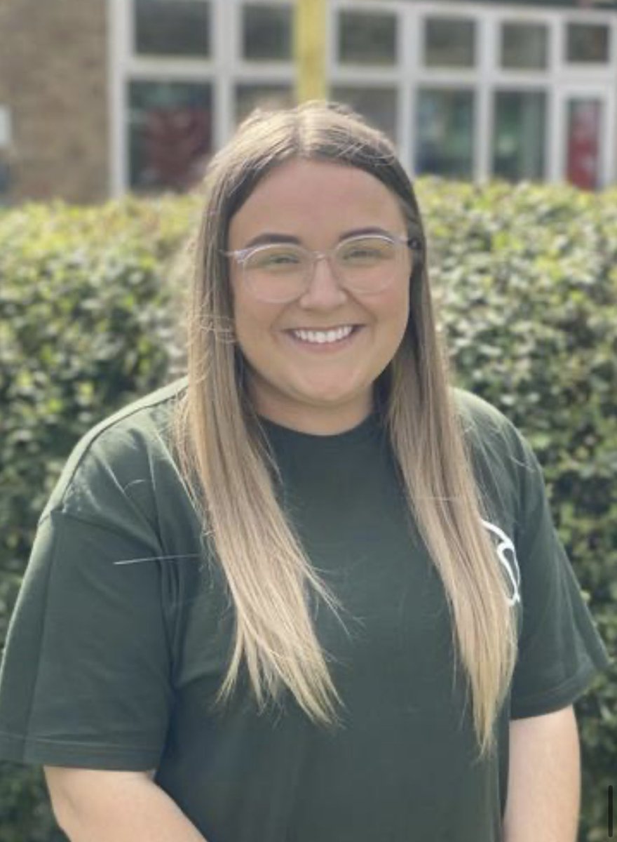 A very special day for two of our staff members. Please keep Miss Evans and Miss Davies in your thoughts &amp; prayers as they enter their final steps to joining the Catholic family, and are received into the church this evening during the Easter Vigil

May the Lord be with you. 💚💛