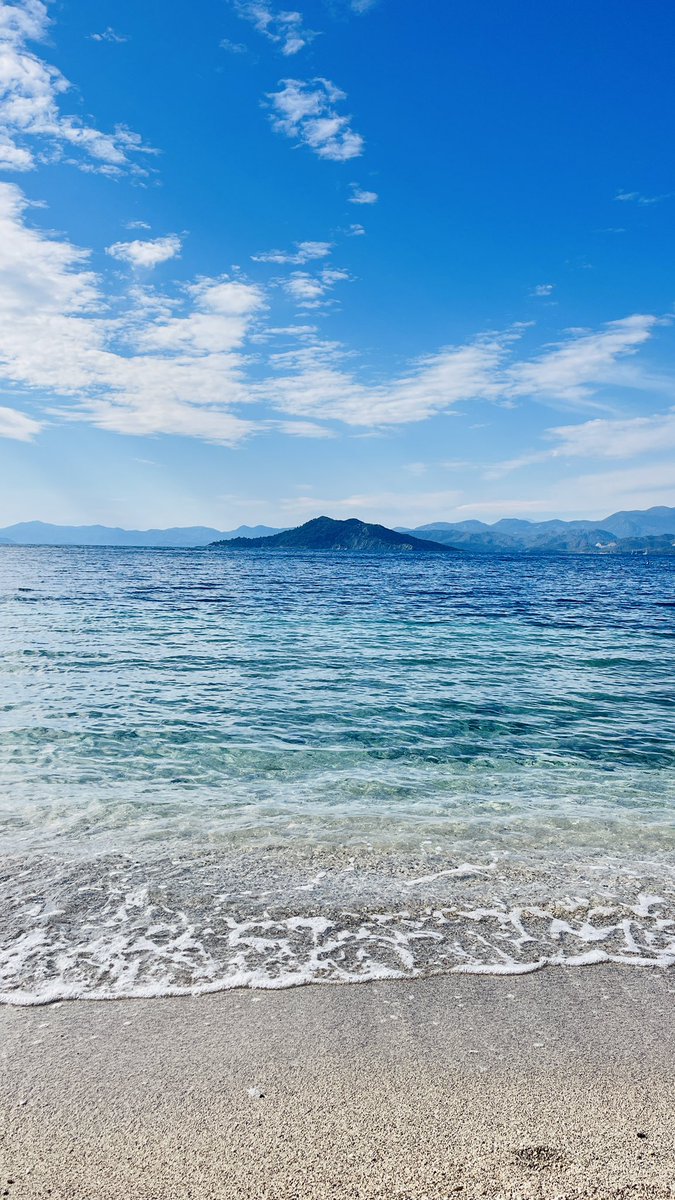 En büyük cesaret insanın kendi 
Kanatlarında gizlidir 
#Cumartesi