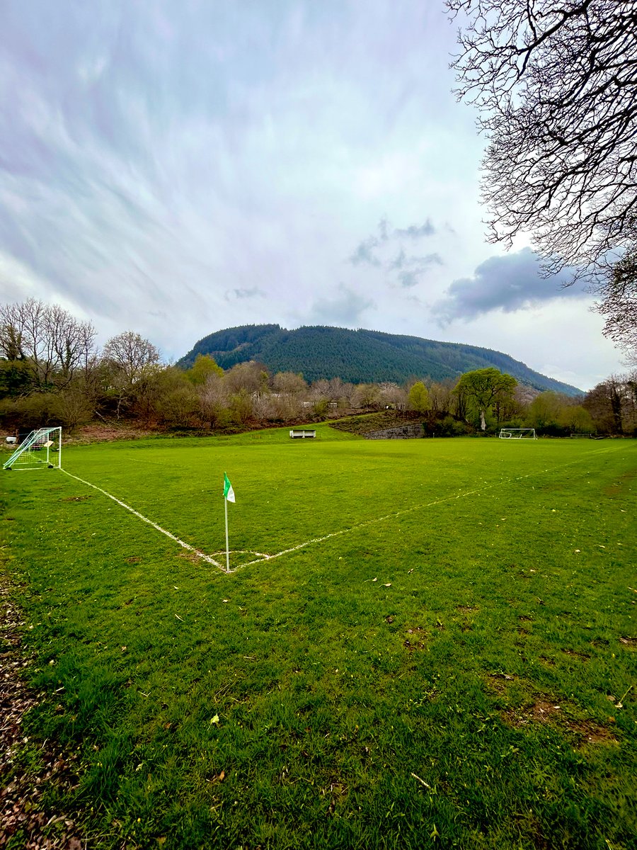 hinge_jake's tweet photo. Last home game of the season for  Corris United. Semi-Final hoping for the win👊 🟢⚪️🟢 https://t.co/a6Ywly3Mrv