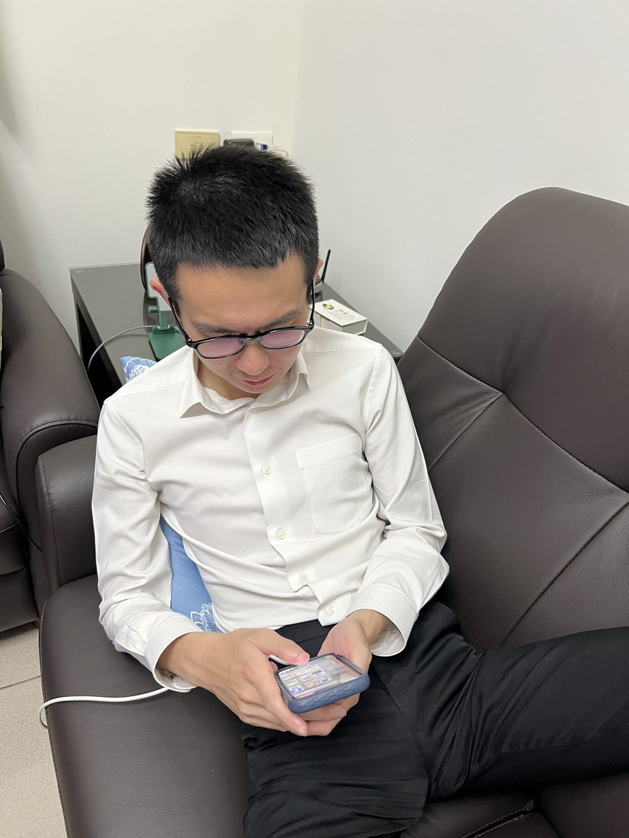 上班下班都穿一樣的me