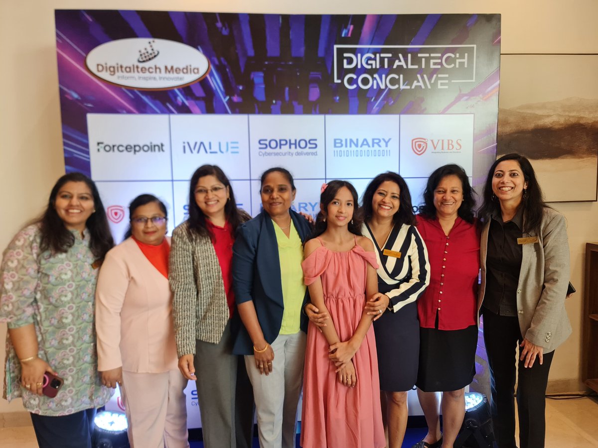 ChampMeetali's tweet photo. Power ladies at Digitaltech Conclave
@DigitaltechM #digitaltechmedia https://t.co/KddAqRMeaz