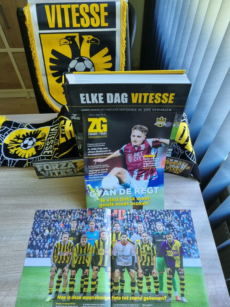 Prachtige verhalen met Gyan de Regt en Peter Boeve, met supporter Arthur Lentjes en over de band tussen <a href="/MijnVitesse/">Vitesse</a> en Bromley. In weer een onzekere tijd voor 
💛🖤 is Zwart op Geel 5 van <a href="/SVVitesse/">SV Vitesse</a> een lichtpunt. Zwart op Geel 6x per seizoen ontvangen? vitesse.org/lid-worden/