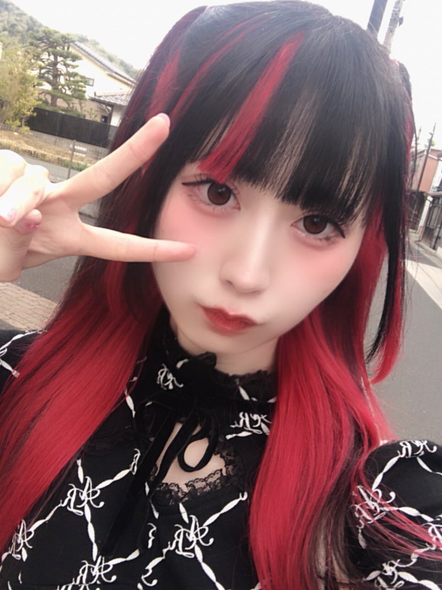 _mahimelody's tweet photo. イメチェンしました🐈‍⬛🥀 https://t.co/MXK5mXbjlp