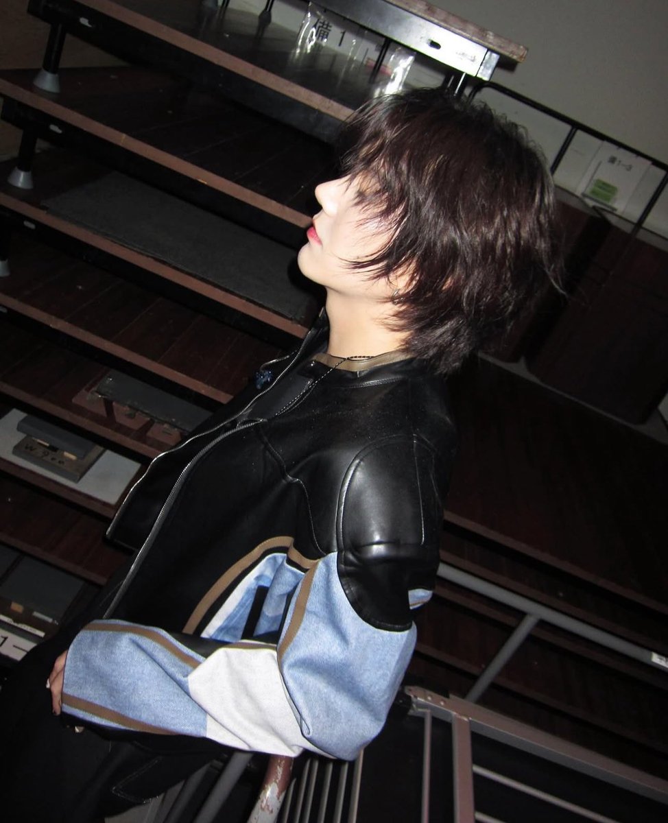 HE IS STRAIGHT OUT OF A MANGA 😳😳

SPRING DATE WITH BUILD
#BuildJPFanmeeting2025 
<a href="/JakeB4rever/">BIU.</a> #BuildJakapan