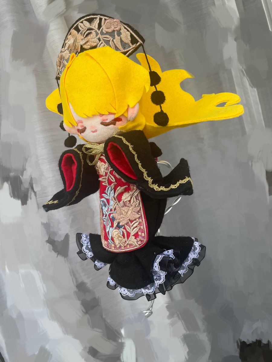 wyuz8f's tweet photo. 純狐様ぬい完成〜❗️

お体とお袖に芯を入れてるのでポーズをつけられます。
　ぴよぴっこさんの足長ボディを使用させていただきました。

ツリーにURL載せてます🙇‍♀️

#東方project
#純狐
#Junko
#touhouproject
#Touhou_Project https://t.co/nrKQwk15LE