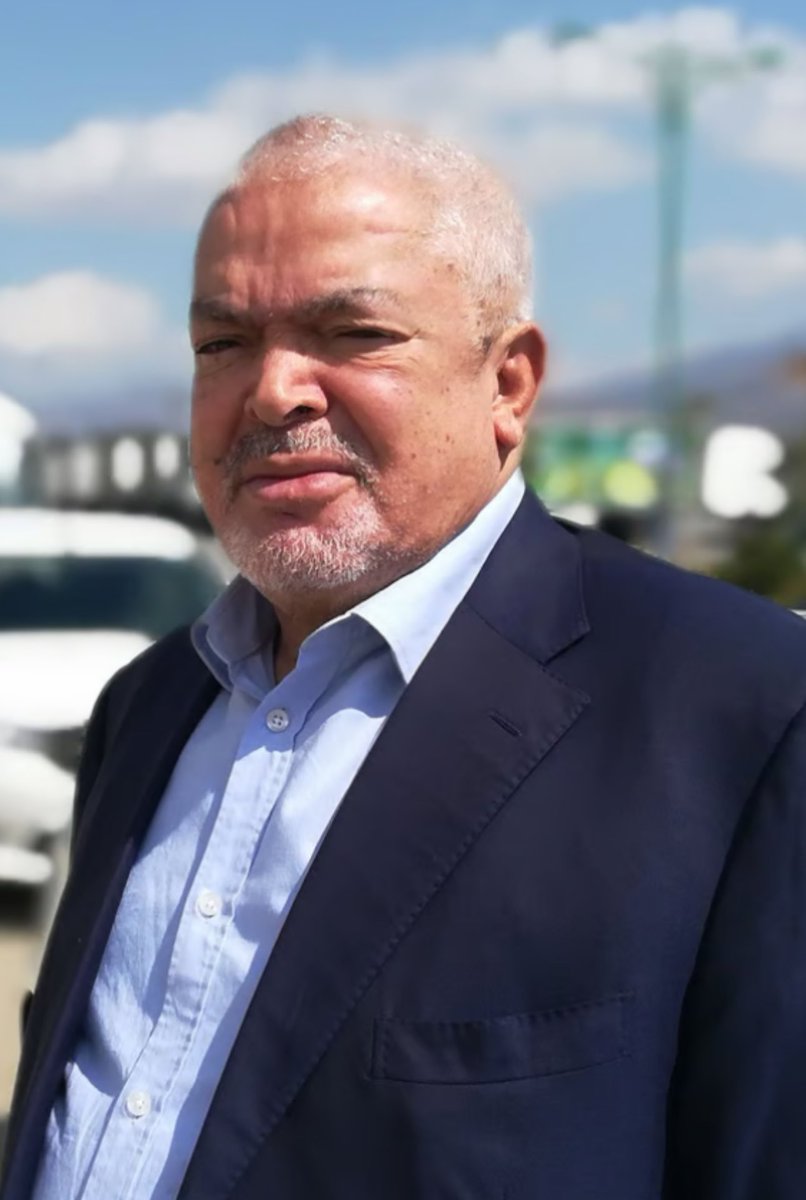 LeLienofficiel's tweet photo. 🇩🇿⚫️ Lounis Hamitouche, fondateur de la célèbre laiterie Soummam, figure emblématique de l’industrie agroalimentaire en Algérie, est décédé. https://t.co/oe87gkW598