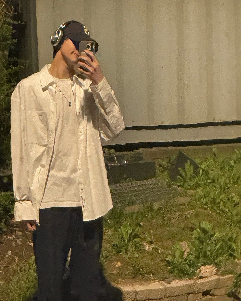 ︎︎︎ ︎ ︎︎︎ ︎ tweet media