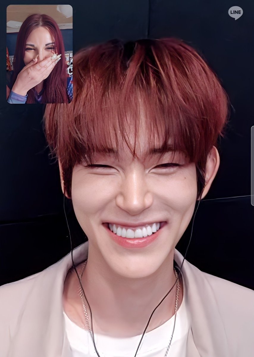 Softwon___'s tweet image. Finally able to talk with my ult omg 🥹
#SEOWON #서원 #ソウォン
#NINEi #나인아이 #ナインアイ