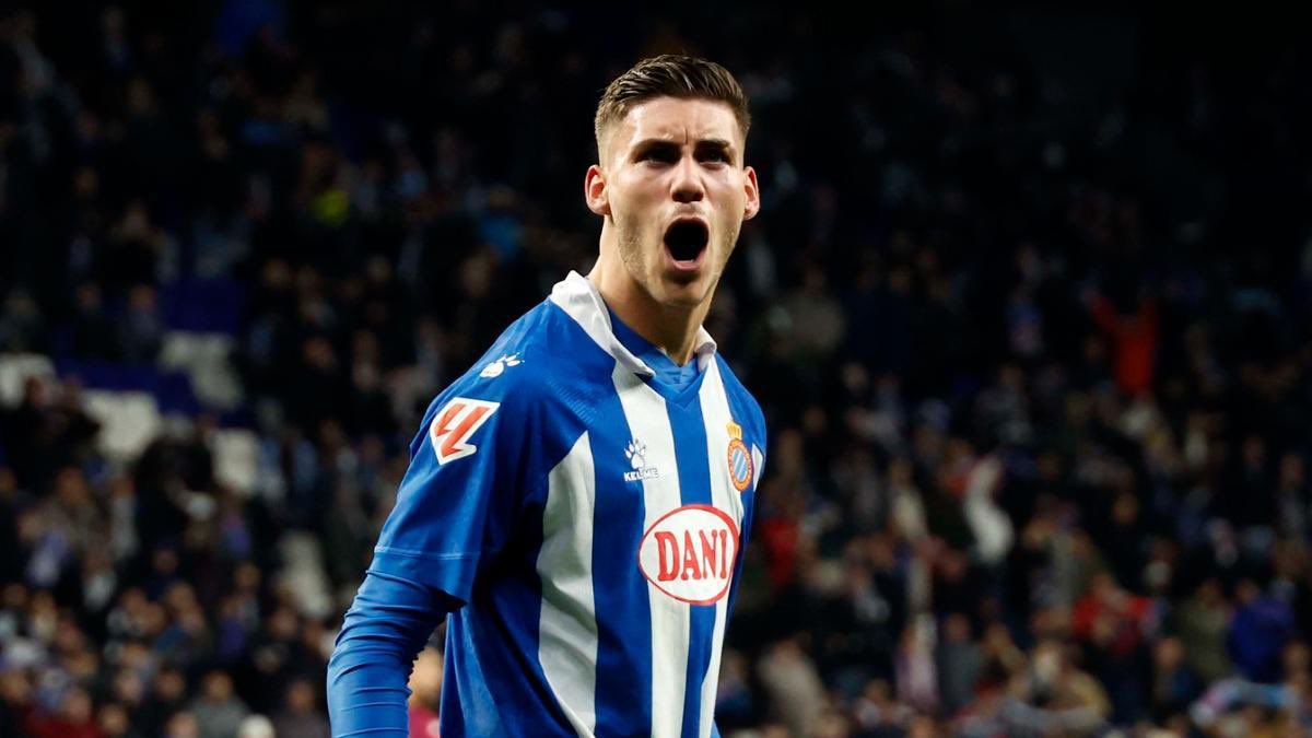 Roberto llega con el Espanyol en descenso. Desde su llegada, el Espanyol solo ha perdido 2 partidos y ambos con goles al final del partido cuando Roberto ya estaba en el banquillo. 

Influencia en su máximo esplendor.